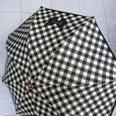 黒白チェック柄 折りたたみ傘 ピンクハンドル