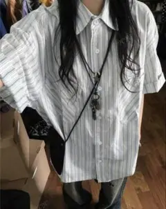 SHEIN ブルーシャツ