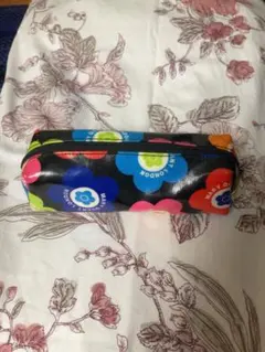 【匿名配送】MARY QUANT花柄ペンケース