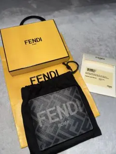 FENDI BI-FOLD COIN WALLETのサムネイル