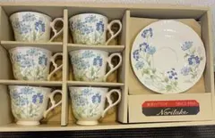 青い花柄のティーカップ・ソーサー6個セット