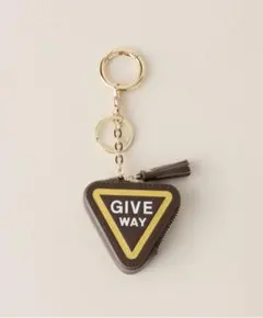 Item thumbnail for item 7b5bf8e1-c5d7-45ea-a005-0560df9c8dd9