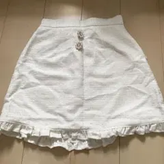 大幅値下げ evelyn エブリン フリルラメスカート ホワイト