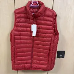ユニクロウルトラライトダウンベスト 17 レッド
