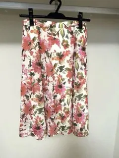 トッカ　花柄　刺繍　スカート　4のサムネイル