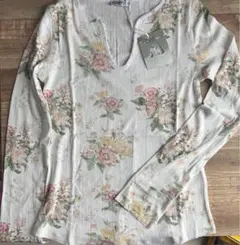 新品未使用】open Yy 花柄長袖カットソー - メルカリ