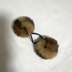 ヘアゴム　ヒョウ柄　ポンポン