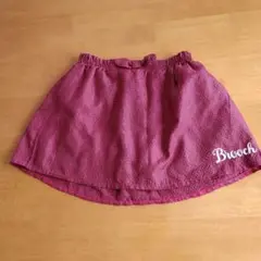 赤と黒のチェック柄スカート