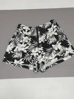 花柄ショートパンツ Lサイズ