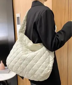 SHEIN キルティングショルダーバッグ