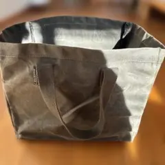 Item thumbnail for item 09262bdd-75d7-4cb8-920d-843fbf305f64