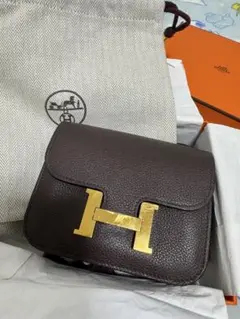 【HERMES】【レア】 コンスタンススリム　モカ　ゴールド金具のサムネイル