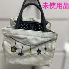 未使用品　Atsuko Marano 刺繍ハンドバッグ オフホワイトのサムネイル