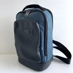 未使用　トゥミ　TUMI BAYSHORE SLING BAG ショルダーバッグ