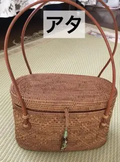 アタ　かごバッグ　美品
