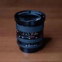 Carl Zeiss Vario-Sonnar 28-70mm F3.5-4.5のサムネイル