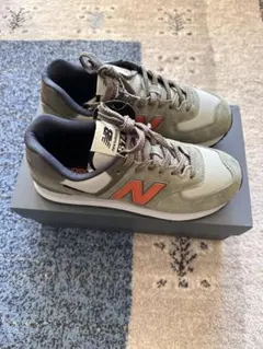 【新品】New Balance 574スニーカー オリーブグリーン/オレンジ