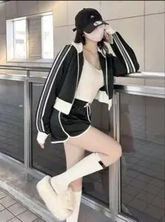 Item thumbnail for item 0a517410-7c4c-46df-a07b-67643b06f8ec