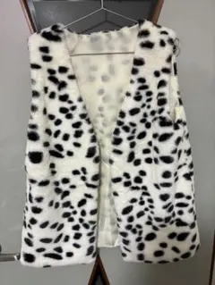 ダルメシアン 牛柄 アニマル柄 ファー ベスト ファーベスト