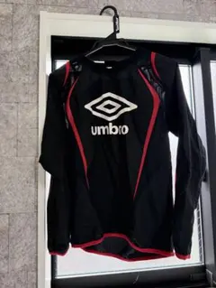 umbro アンブロ ピステ 150 長袖 ネイビー×レッド