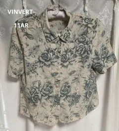 VINVERTアイボリー青花柄半袖シャツのサムネイル