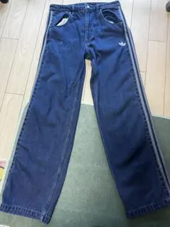 アディダス　デニムパンツ　32ブルー