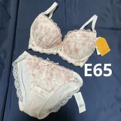 E65/M チュチュアンナ　永遠のブラ　ピンク　花柄　ブラショーツセット