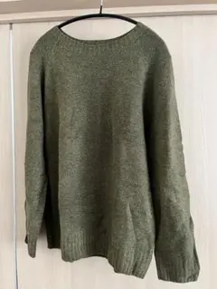 ニット　カーキ