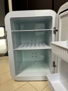 コンパクト冷温庫 ホワイト 2段棚付きのサムネイル