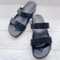 【美品】MELMO ブラック ストーン　サンダル　Mのサムネイル