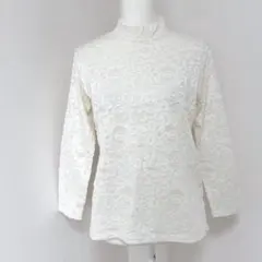 立領襯衫　蕾絲襯衫　白色　優雅　上衣