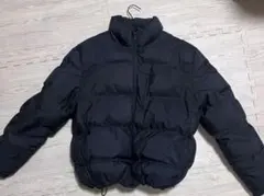 H&M 黒 ダウンジャケット 左袖に穴あり