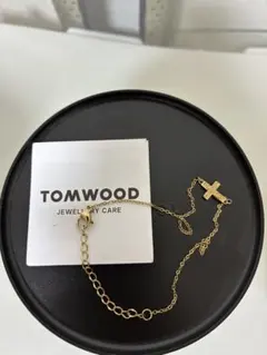 TOM WOOD クロスチャーム ブレスレット ゴールドのサムネイル