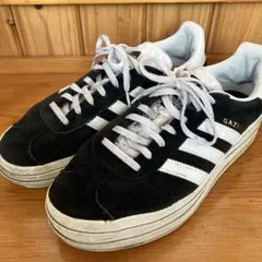 adidas Gazelle BOLDブラック/ホワイト スニーカー