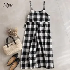 Myu ギンガムチェック バックフリルサロペット　美品のサムネイル