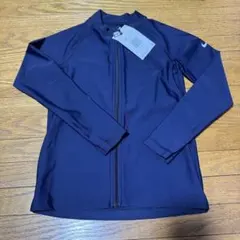 値下げ！【130cm】ナイキ ラッシュガード 新品未使用★