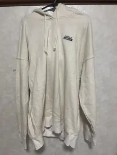 adidas パーカー アイボリー