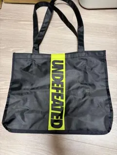 Undefeated x Starbucks トートのサムネイル