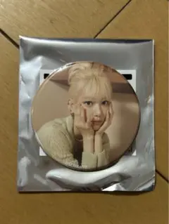 LE SSERAFIM カフェ サクラ ルセラフィム