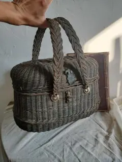 【美品・レア】フランスアンティーク カゴ編み 白陶器のボンボン入れ[3327] 2025年最新】フランスアンティーク バスケットの人気アイテム