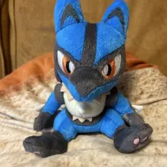 ポケモン（ルカリオ）劇場版スーパーDXぬいぐるみ 〜波導の勇者編〜 ポケモン 劇場版スーパーDX ぬいぐるみ ルカリオ - メルカリ