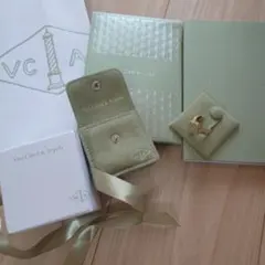 Item thumbnail for item cefbccbe-cb74-40b0-b1fc-9ce7ebe46d8d