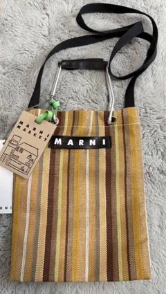 【タグ付き】MARNI モノクロ カメラバッグ ショルダーバッグ 【本体のみ】 タグ付き】MARNI モノクロ カメラバッグ ショルダーバッグ 【本体のみ
