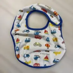 カラフルなデザインのベビー用スタイ