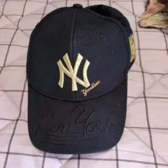 Item thumbnail for item b59ad153-8f53-484d-b95b-c6ba3f23d64e