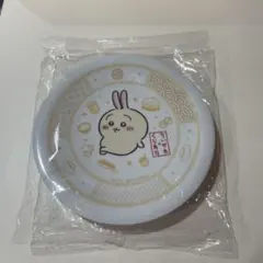 ちいかわ　うさぎ　プラスチックプレート　皿　くら寿司