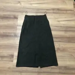 カーキ タイトスカート スリット入り