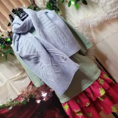 グレー マフラー