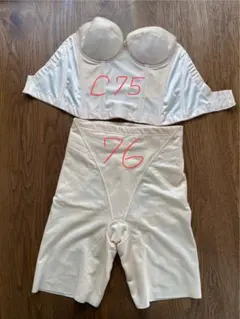 FOUR SIS & Co. ブライダルインナーVカットビスチェ　ガードルセット