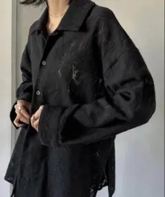 CLANE CURTAIN LACE SLIT SHIRT